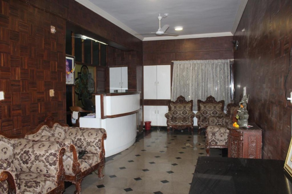 Hotel Royale Inn Main image