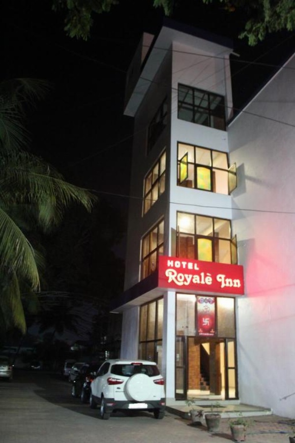 Hotel Royale Inn image 4